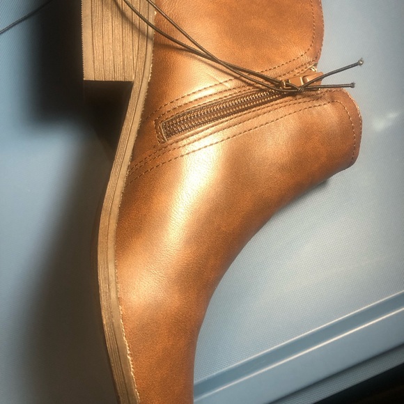 Women American Ragcie Ankle Boots - Picture 3 of 5